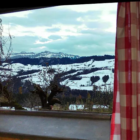 Haengebett Im Stall Fahrni Buitenkant foto